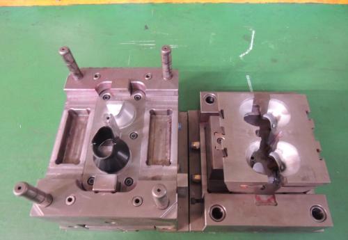塑胶模具动模冷却水道的结构形式 塑胶模具动模冷却水道的结构形式