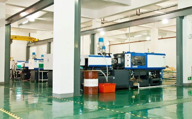 注塑模具成型制品,如果表面有裂纹该如何解决? 注塑模具成型制品,如果表面有裂纹该如何解决?